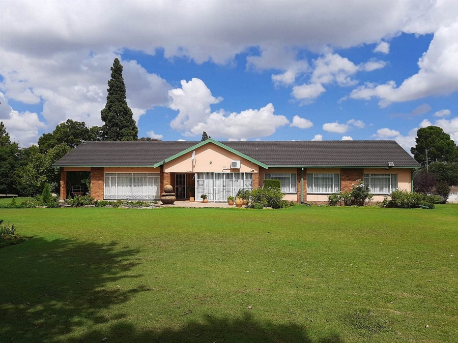 4 Bedroom Property for Sale in Elandia Free State